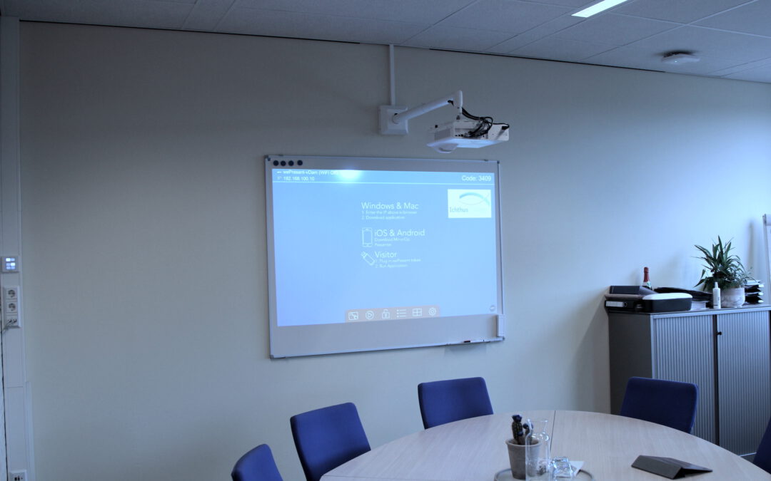 De directiekamers bij het Ichthus College heeft HGT voorzien van moderne AV installaties.